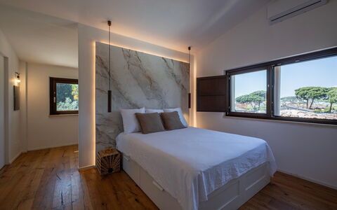 Villa Corte Sant'Anna 6+2: Bedroom, Bed, Wood, Bedding, Bed Sheet, Interior Design, Flooring, Floor, Bed Frame, Room