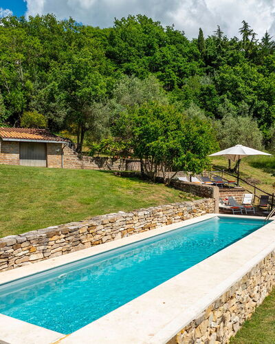 Villa Il Ritiro 8: Blue, Swimming Pool, Composite Material, Garden, Landscaping, Backyard, Stone Wall, Flagstone, Farmhouse, Water Feature