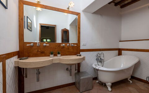Villa Palazzolo 8: Bathroom Sink, Plumbing Fixture, Interior Design, Flooring, Bathroom, Sink, Tap, Floor, Plumbing, Lighting