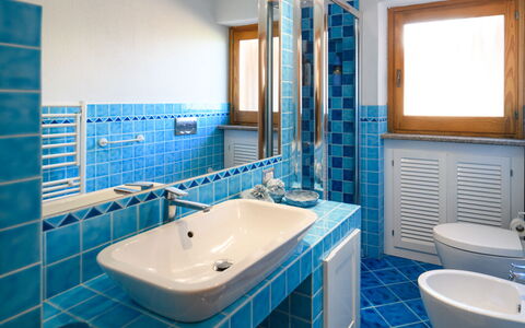 Villa Portobello 10+2: Blue, Flooring, Interior Design, Floor, Plumbing Fixture, Tile, Bathroom, Sink, Tap, Ceiling