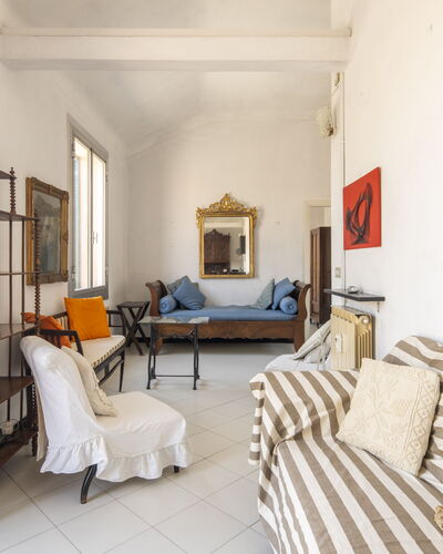 La Terrazza in Centro, Genova: Furniture, Interior Design, Wall, Flooring, Floor, Wood, Room, Ceiling, Couch, Living Room