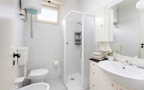 Villa Franca: Plumbing Fixture, Interior Design, Bathroom Sink, Bathroom, Flooring, Sink, Floor, Toilet, Tap, Ceiling