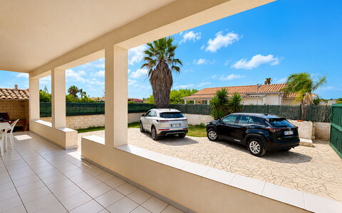 Villa Franca: Home, Estate, Shade, Villa, Hacienda, Outdoor Structure, Balcony, Resort, Mansion