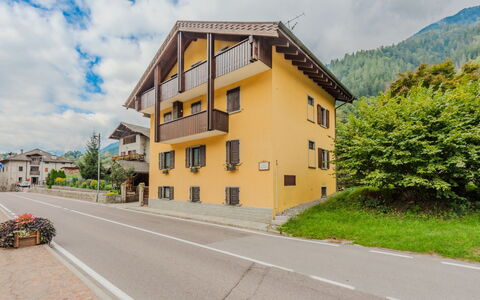 Federica: Building, House, Residential Area, Home, Architecture, Hill, Roof, Human Settlement, Mountain Range, Village