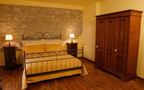 Accommodation:&nbsp;Double Room Sun