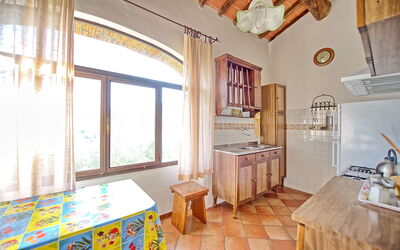 Accommodation:&nbsp;Montescalari 6