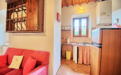 Accommodation:&nbsp;Montescalari 9