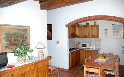 Accommodation:&nbsp;Carcheri 1
