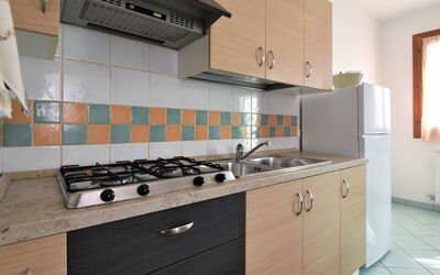 Accommodation:&nbsp;Solmare 350.6