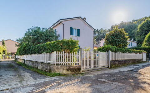Accommodation:&nbsp;Lucerna Due 10.5