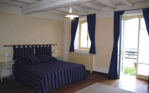 La Cenerara: Room, Furniture, Property, Bed, Bedroom, Building, Ceiling, Interior Design, House, Floor