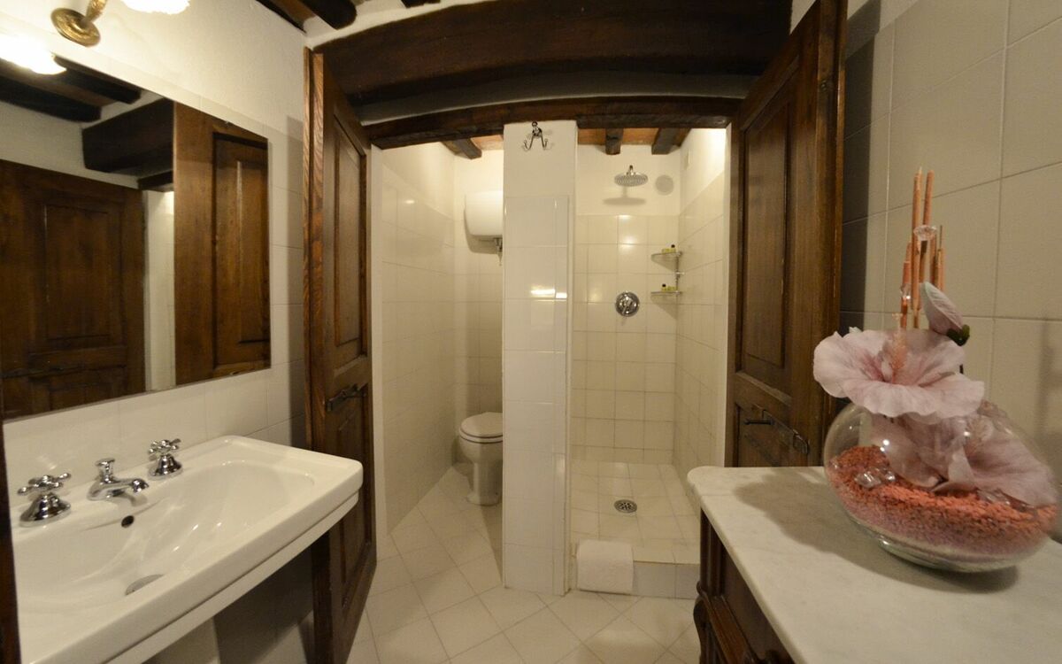 Accommodation:&nbsp;Ortensia