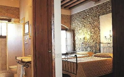 Accommodation:&nbsp;Pancole q