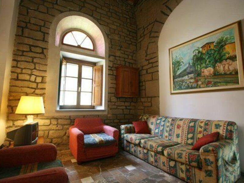 Accommodation:&nbsp;Cappella