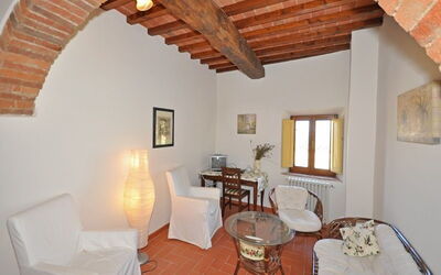Accommodation:&nbsp;Chiantigiana 6