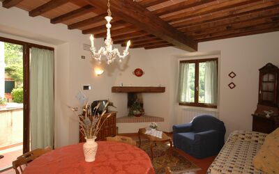 Rimaggio 1: Room, Property, Ceiling, Building, Furniture, Interior Design, House, Living Room, Real Estate, Home