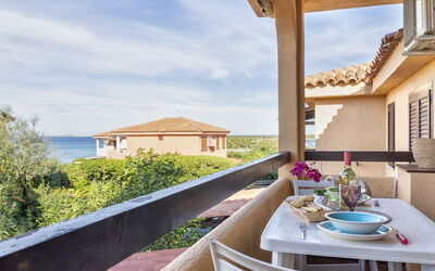 Accommodation:&nbsp;F4 - F2, Baia de Bahas 300.55