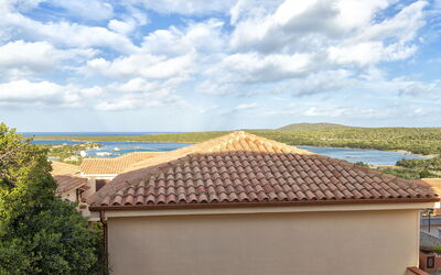 Accommodation:&nbsp;Csa - 15, Baia de Bahas 300.25