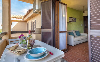 Accommodation:&nbsp;F4 - F2, Baia de Bahas 300.55