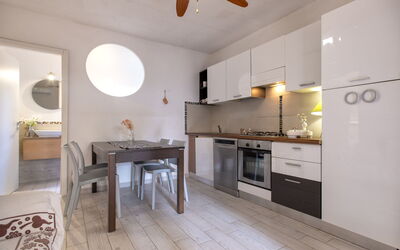 Accommodation:&nbsp;D4 - I1, Baia de Bahas 300.24