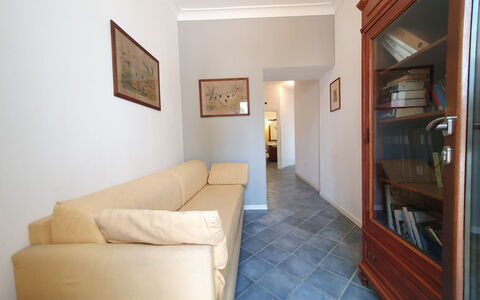 Accommodation:&nbsp;La Rosa sul Mare 360.3