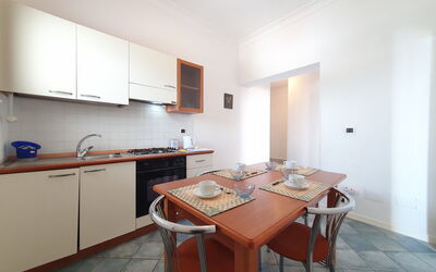 Accommodation:&nbsp;La Rosa sul Mare 360.3