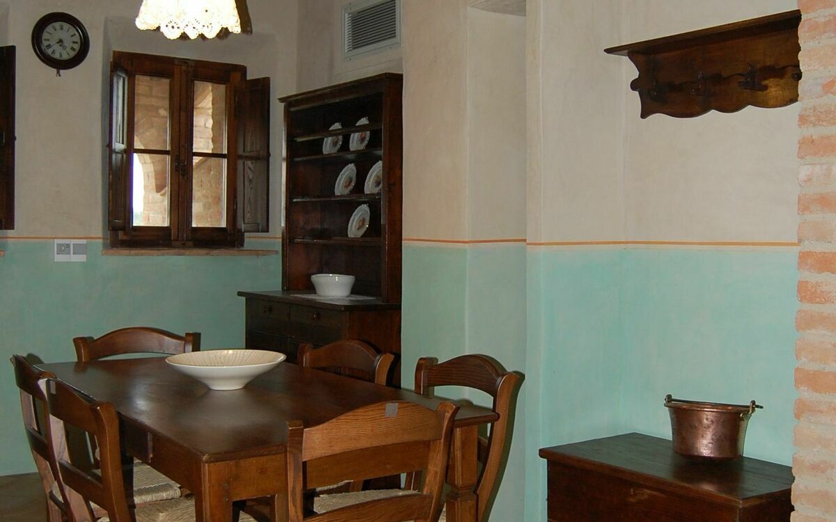 Accommodation:&nbsp;Morus