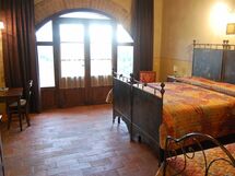 Accommodation:&nbsp;Taxus