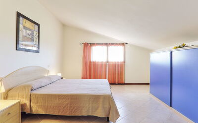 Accommodation:&nbsp;A5 50.6