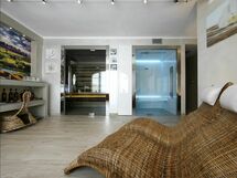 Accommodation:&nbsp;Belvedere