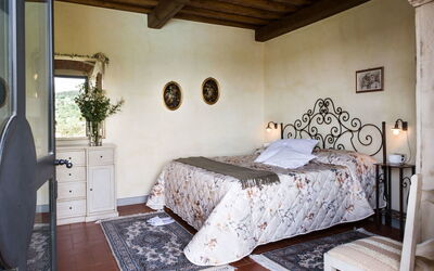 Accommodation:&nbsp;Nappolaio