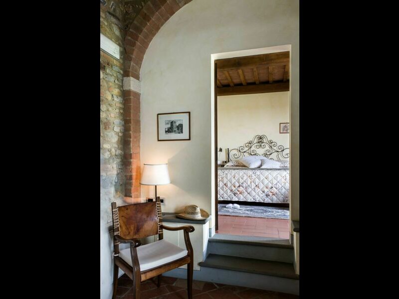 Accommodation:&nbsp;Nappolaio