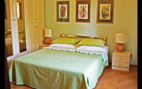 Casa Grion: Bedroom, Bed, Furniture, Room, Bed Sheet, Bedding, Bed Frame, Mattress, Property, Interior Design