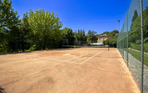 Casale Aiola: Tennis Court, Tree, Tennis, Racquet Sport, Net, Sports