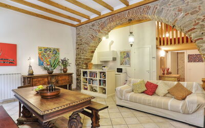 Accommodation:&nbsp;Amore 805.3