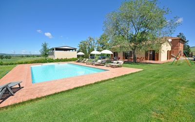 Pienza: Property, Swimming Pool, Grass, Real Estate, Home, Land Lot, House, Estate, Building, Backyard