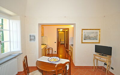 Dante 4: Room, Property, Furniture, Building, House, Interior Design, Floor, Real Estate, Table, Dining Room