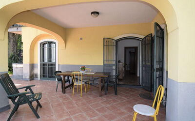 Accommodation:&nbsp;Anna 110.1