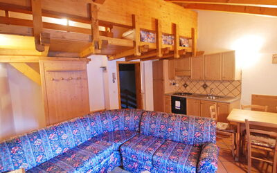 Accommodation:&nbsp;Castello 550.2
