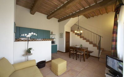 Accommodation:&nbsp;Signorina Vittoria