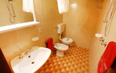 Accommodation:&nbsp;Solarium 450.4