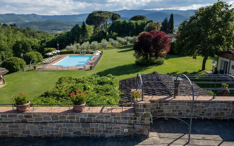 Villa Sant' Angelo: Tree, Shrub, Estate, Hill Station, Eco Hotel, Farmhouse, Landscaping, Garden, Plantation, Hacienda
