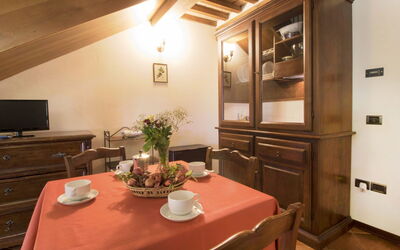 Accommodation:&nbsp;Montecorneo 250.5