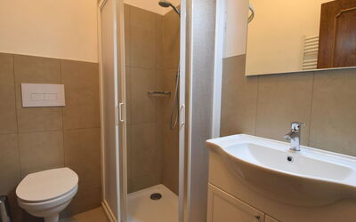 Accommodation:&nbsp;Elettra 100.1