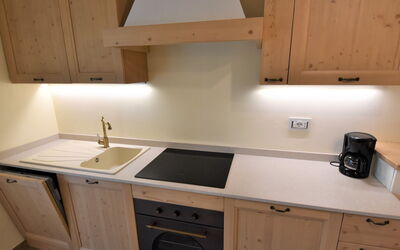 Accommodation:&nbsp;Elettra 100.10