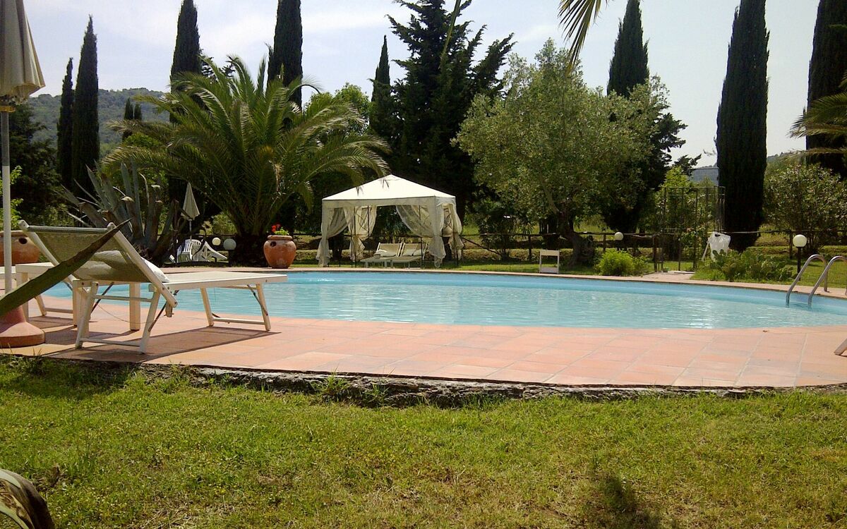 Suvereto