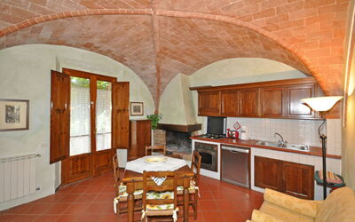Accommodation:&nbsp;Corelli 5