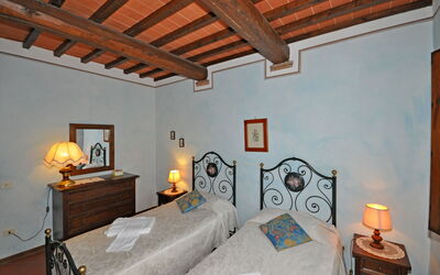 Accommodation:&nbsp;Corelli 8
