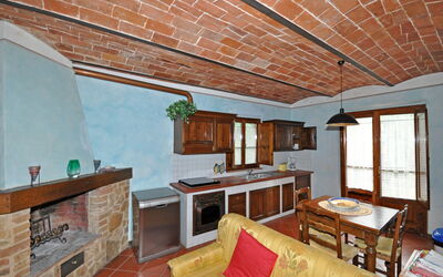 Accommodation:&nbsp;Corelli 8