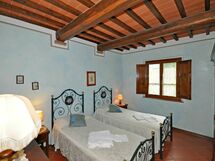 Accommodation:&nbsp;Corelli 8